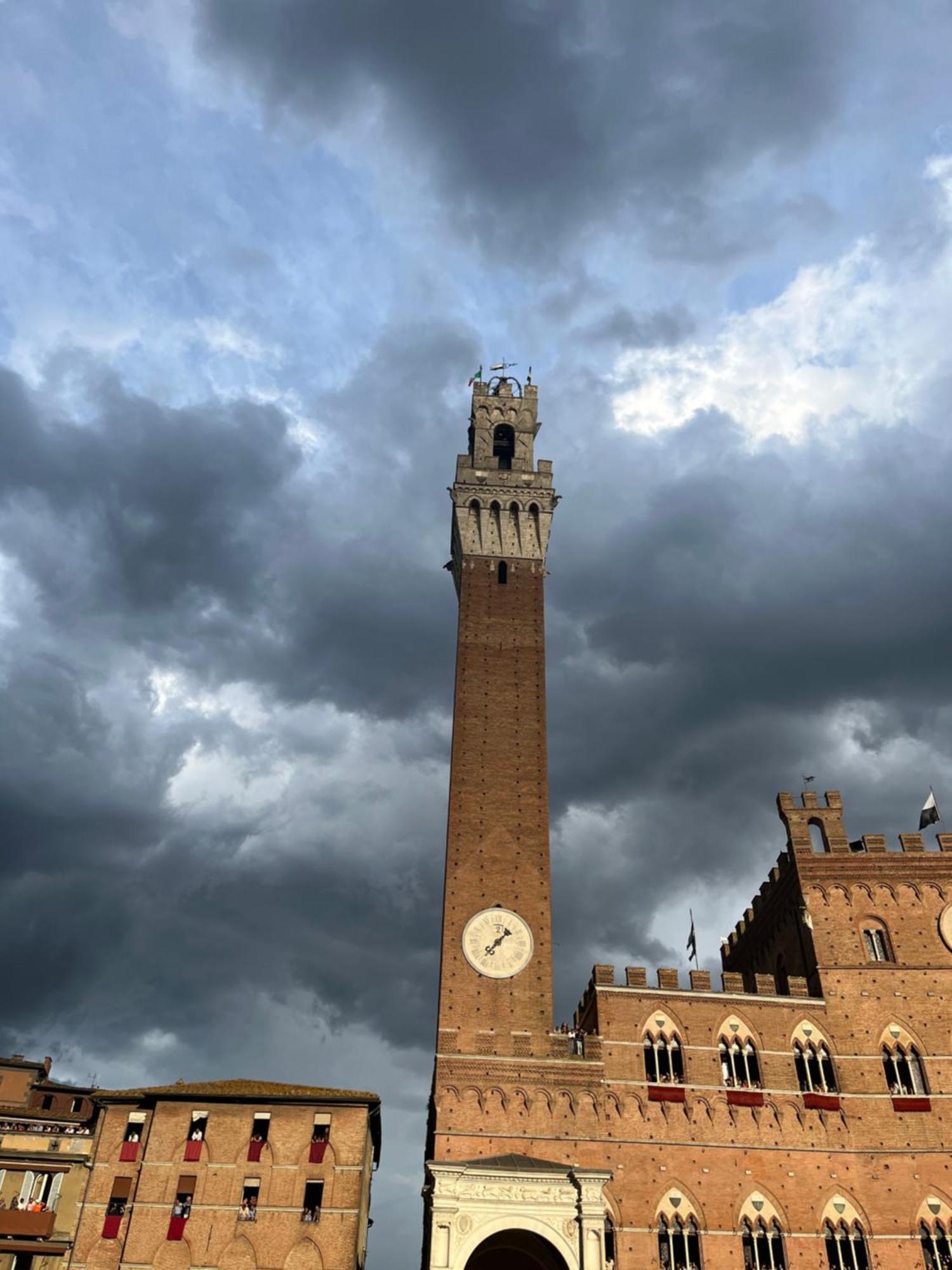Loft 47 Daire Siena Dış mekan fotoğraf